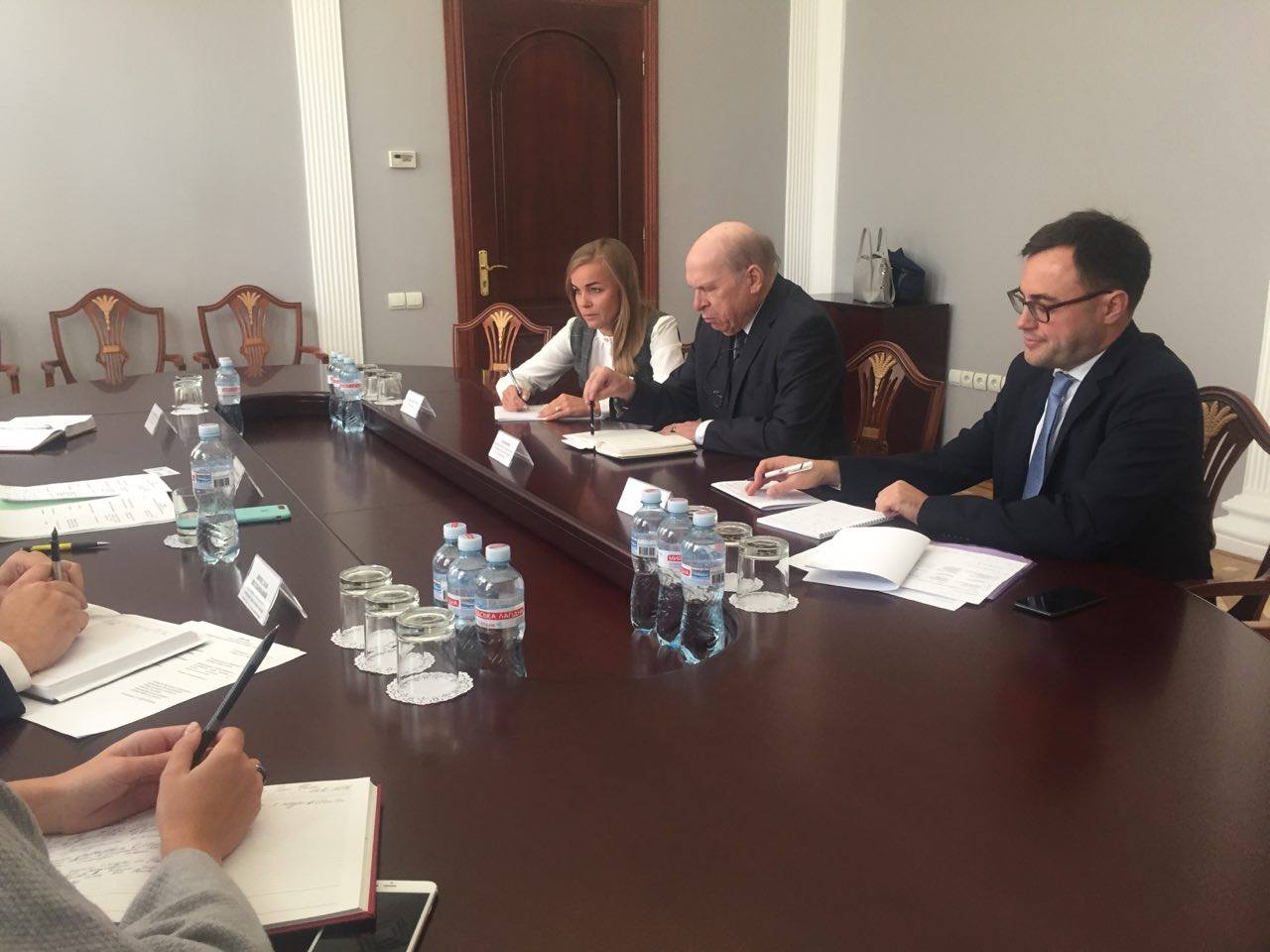 Координатор ОБСЕ не смог посетить всех заложников в ОРДЛО, - Денисова